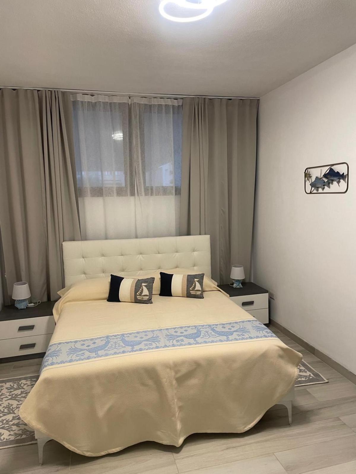 Camelia'S House Apartment Olbia Exterior photo